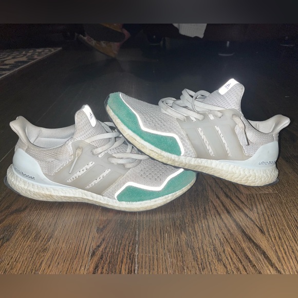 Adidas UltraBoost 1.0 DNA White Green Size 10.5 - Picture 1 of 3
